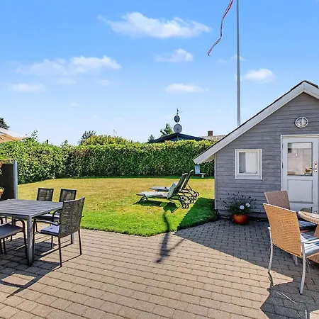 Rosalie - 150m From The Sea By Interhome * אוטרופ